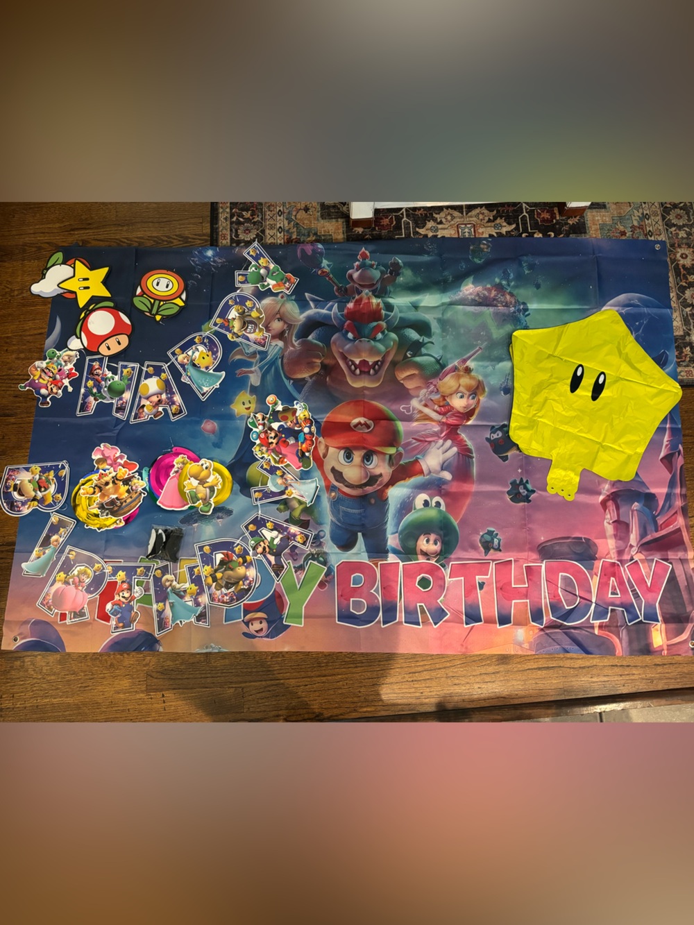 Assorted Super Mario Galaxy birthday decorations